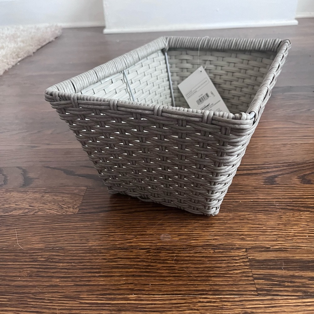 ORG Medium Poly-Rattan Tapered 12.5-Inch Storage Basket in Grey/Light Grey